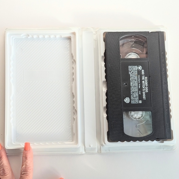 Scooby-Doo and the Witch's Ghost VHS 1999, Warner Brothers Family Entertainment - Picture 8 of 13